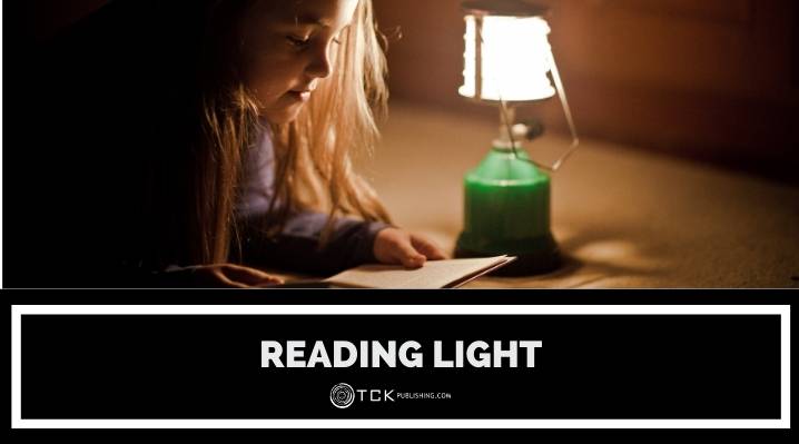 13個最佳閱讀燈，更舒適的閱讀體驗